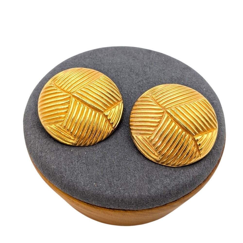 Vintage Chunky Round Basket Weave Design Clip On Earrings